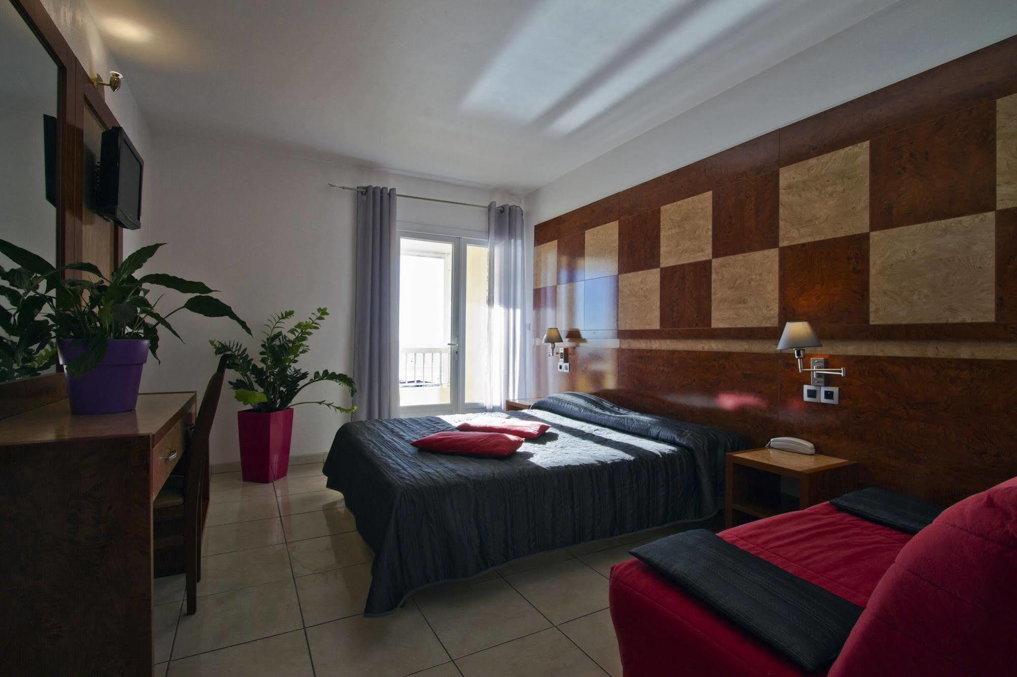 Hotel Le Richmont Marseillan  Buitenkant foto